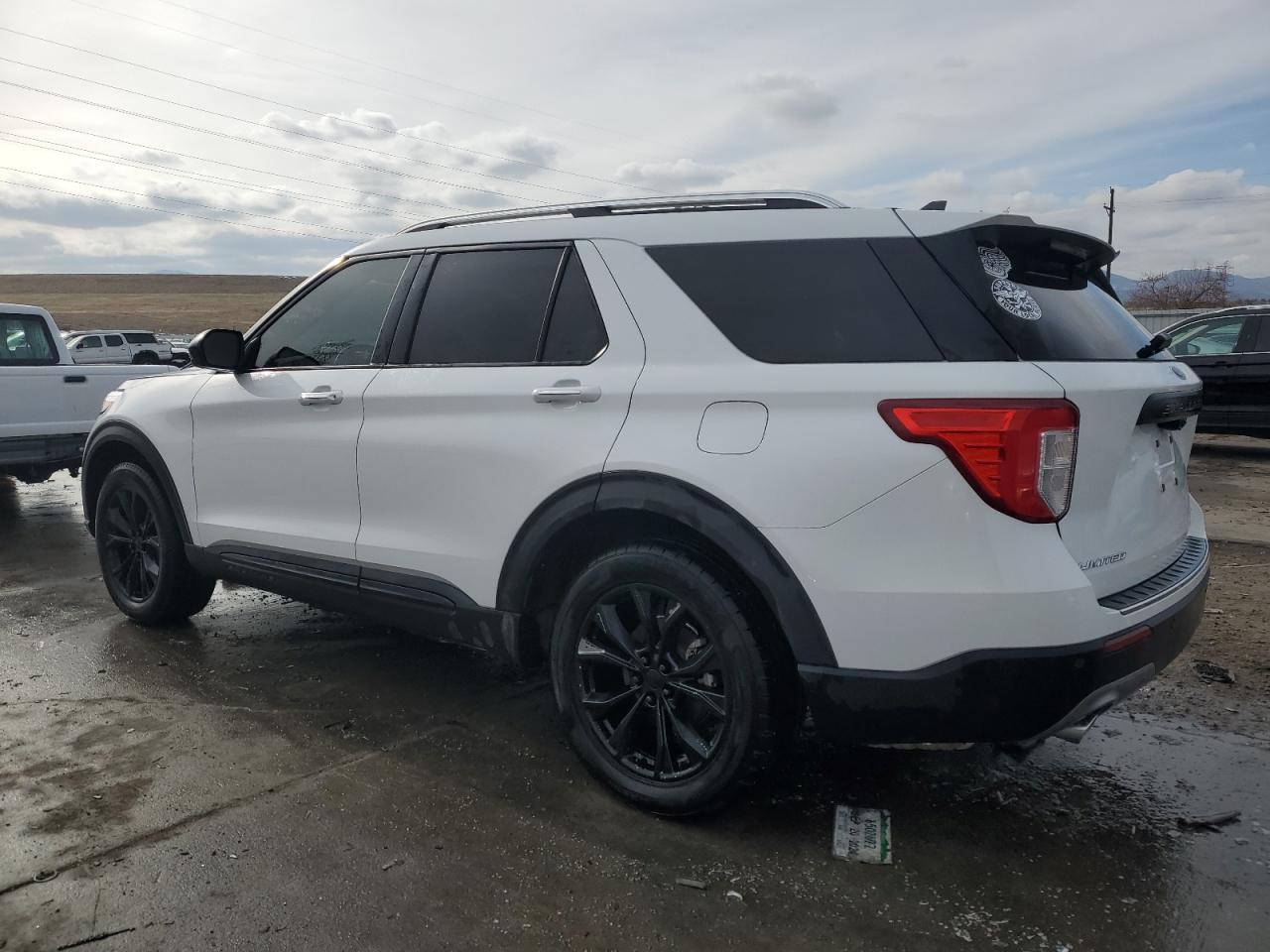 2022 Ford Explorer - Image 2