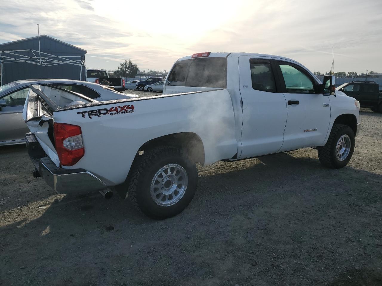 2015 Toyota Tundra - Image 3
