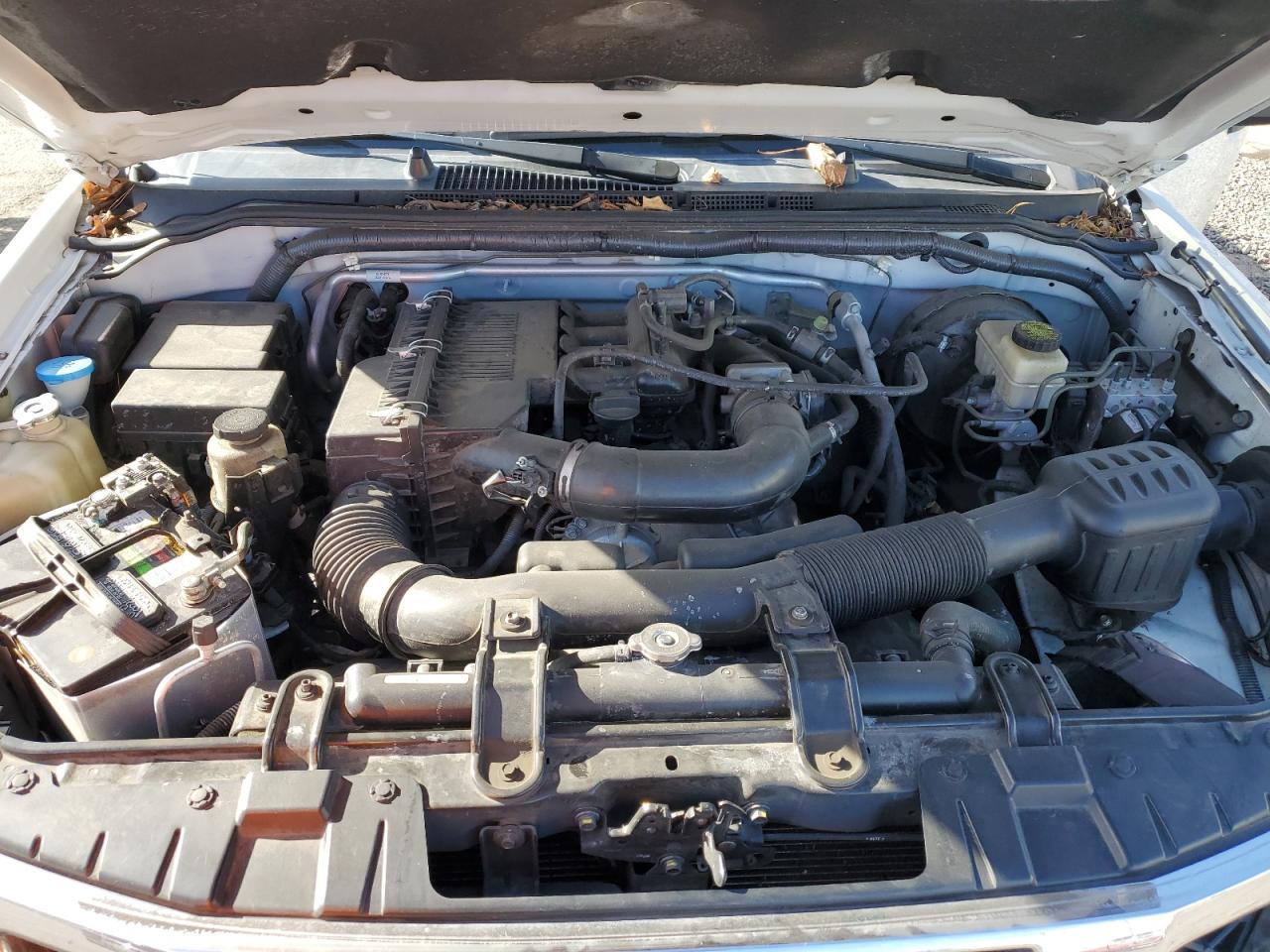 2014 Nissan Navara (Frontier) - Image 11