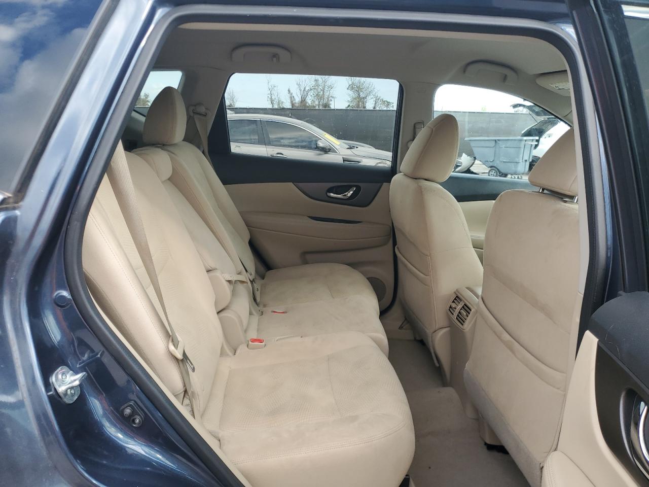 2014 Nissan Rogue - Image 11