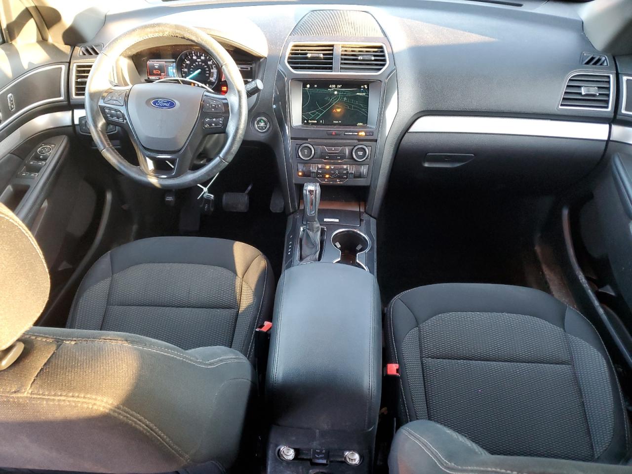 2017 Ford Explorer - Image 8