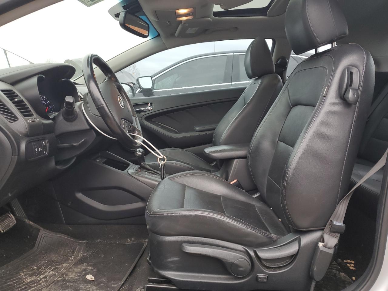 2015 Kia Forte - Image 7