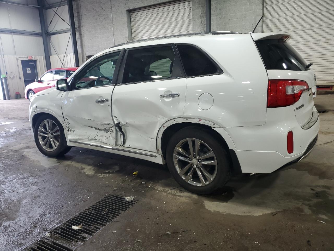 2015 Kia Sorento - Image 2