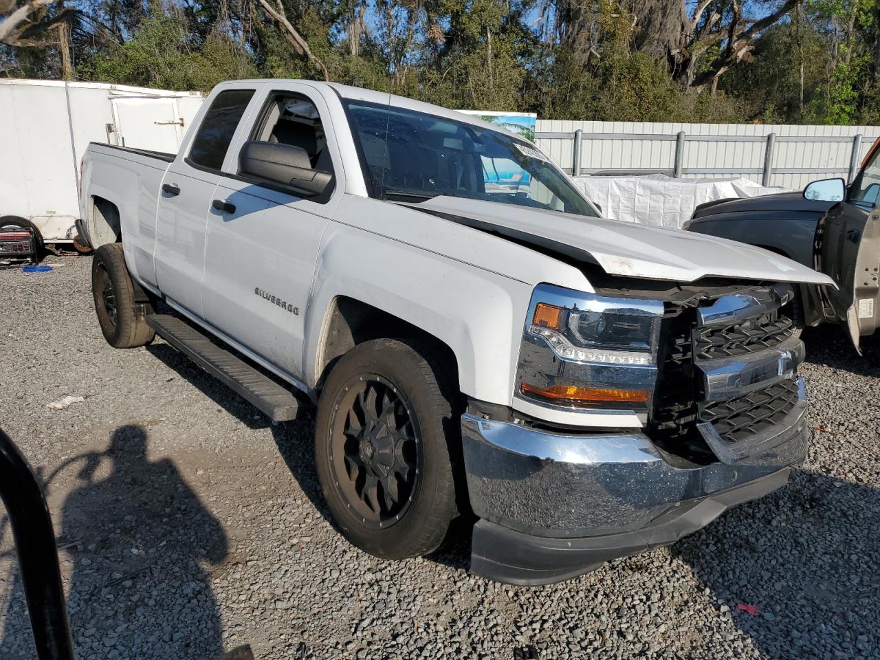 2018 Chevrolet Silverado - Image 4