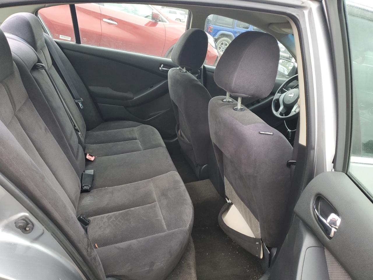 2009 Nissan Altima - Image 10