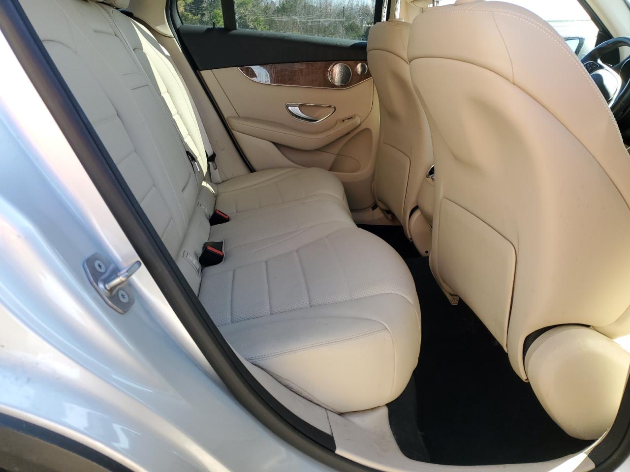 2019 Mercedes-Benz GLC - Image 11