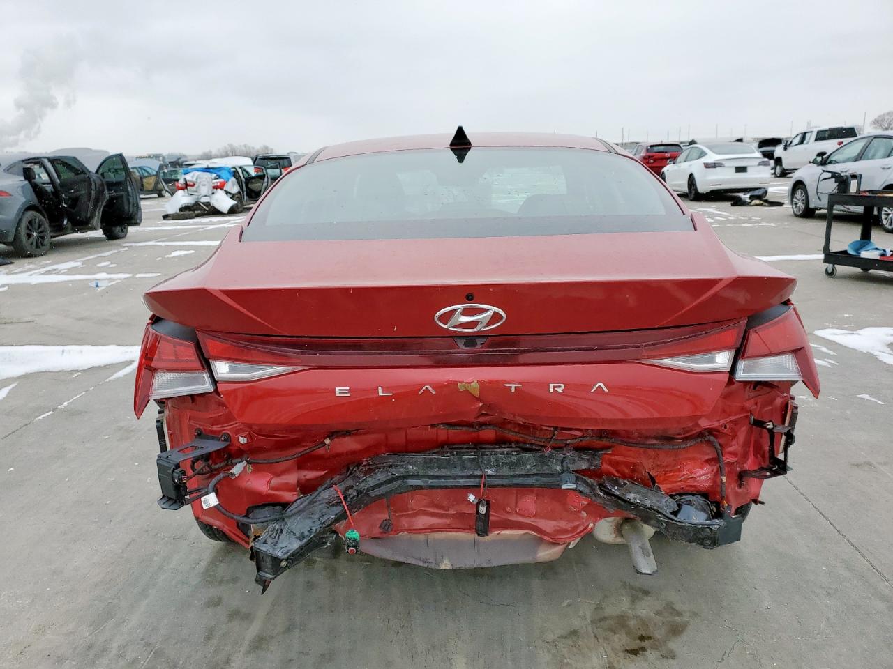 2023 Hyundai Elantra - Image 6