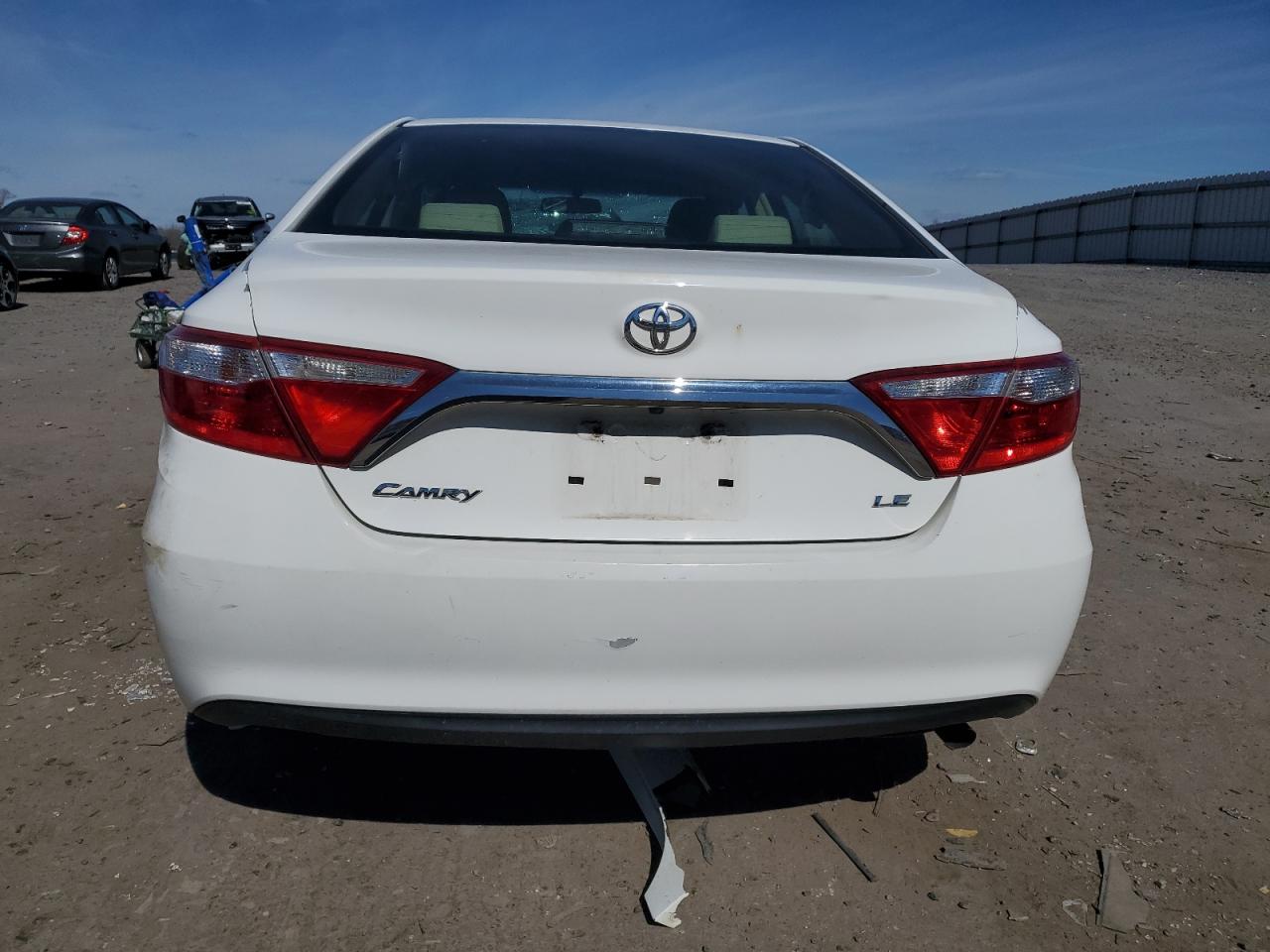 2015 Toyota Camry - Image 6