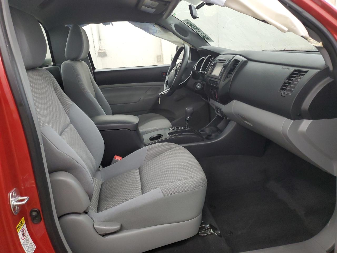 2013 Toyota Tacoma - Image 10