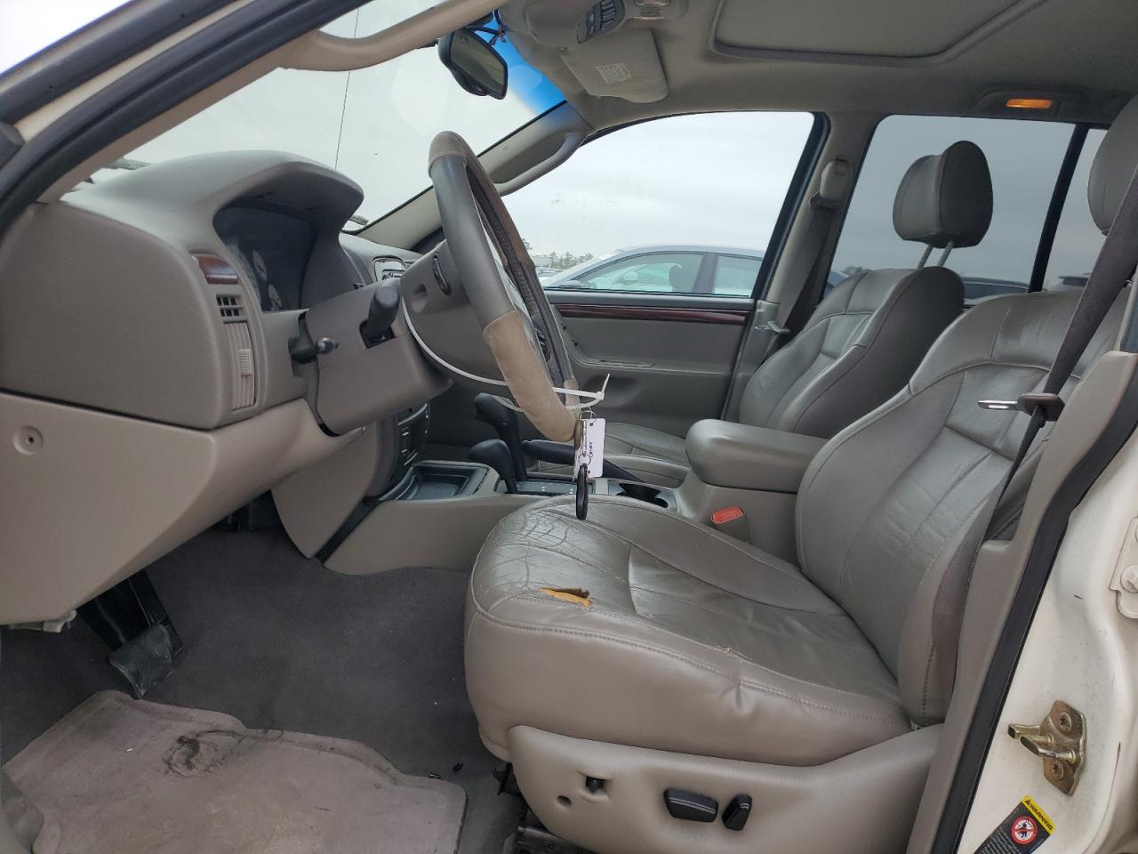 2004 Jeep Grand Cherokee - Image 7
