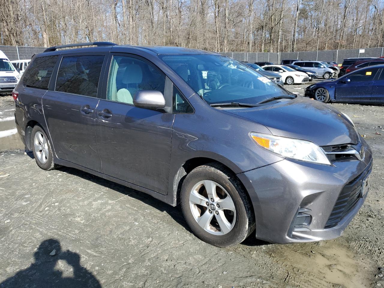 2018 Toyota Sienna - Image 4