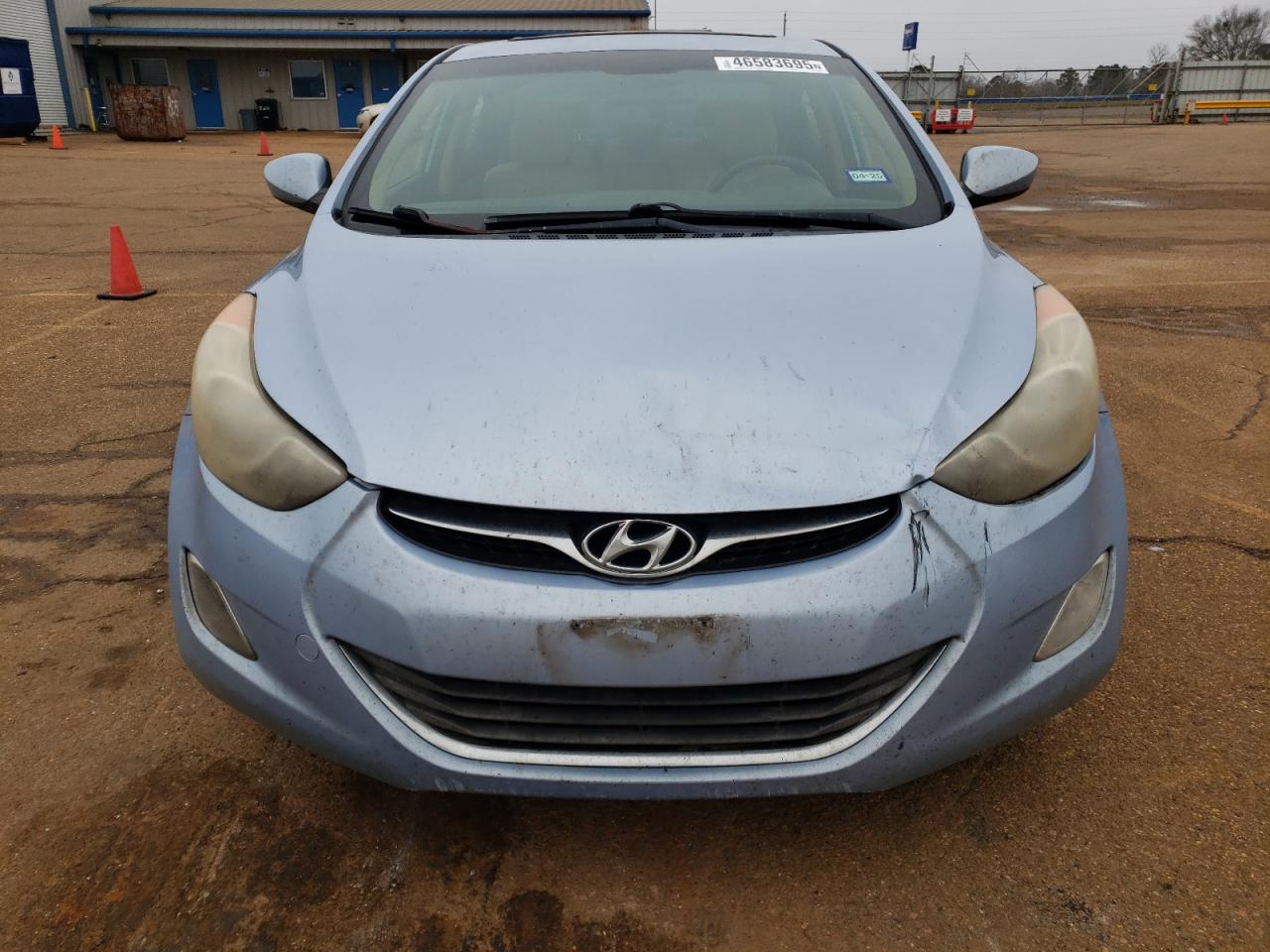 2012 Hyundai Elantra - Image 5