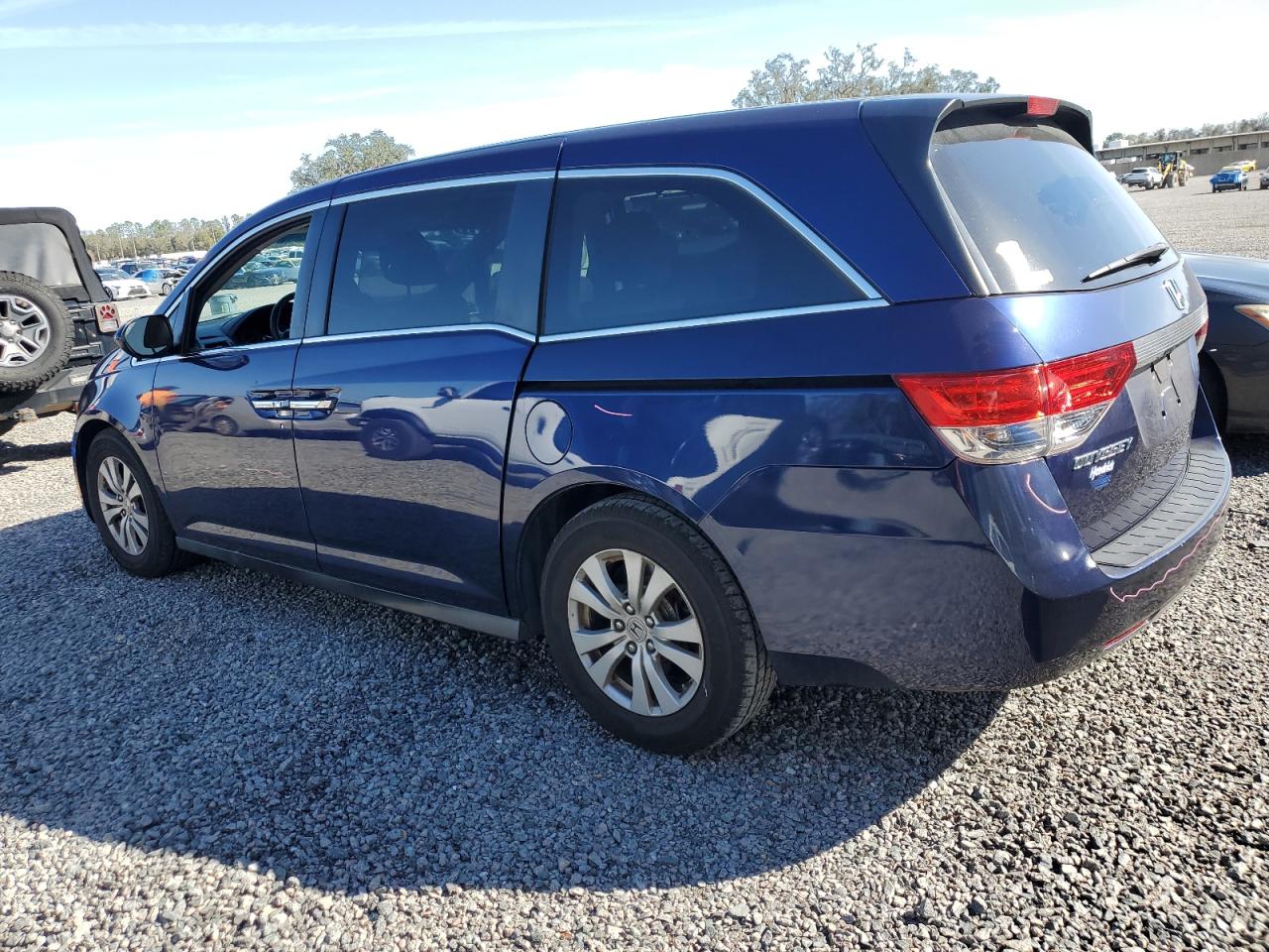 2015 Honda Odyssey - Image 2