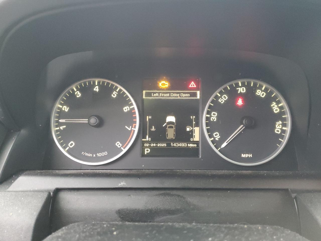 2013 Land Rover LR4 - Image 9