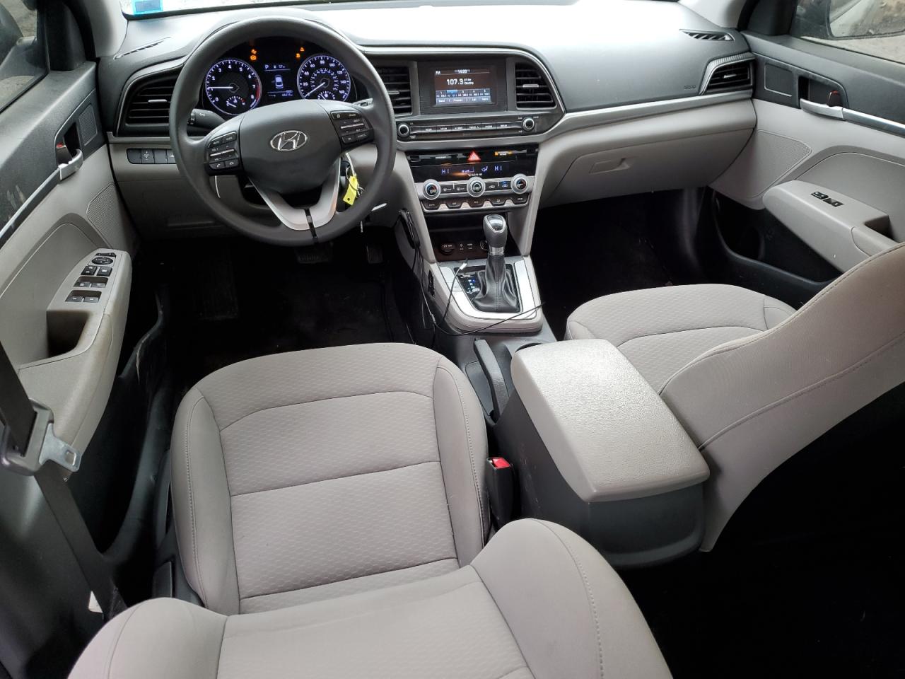 2020 Hyundai Elantra - Image 8
