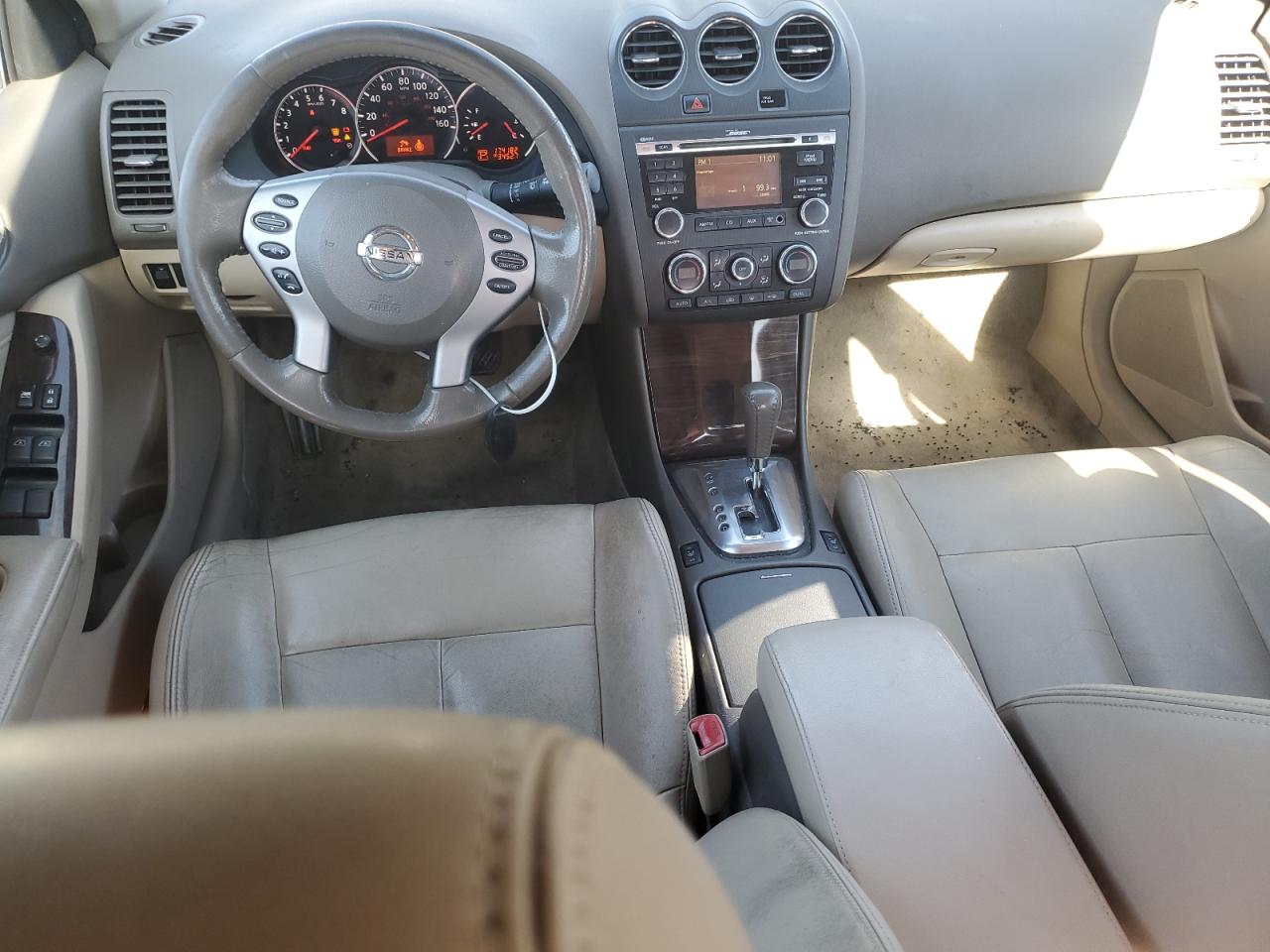 2011 Nissan Altima - Image 8