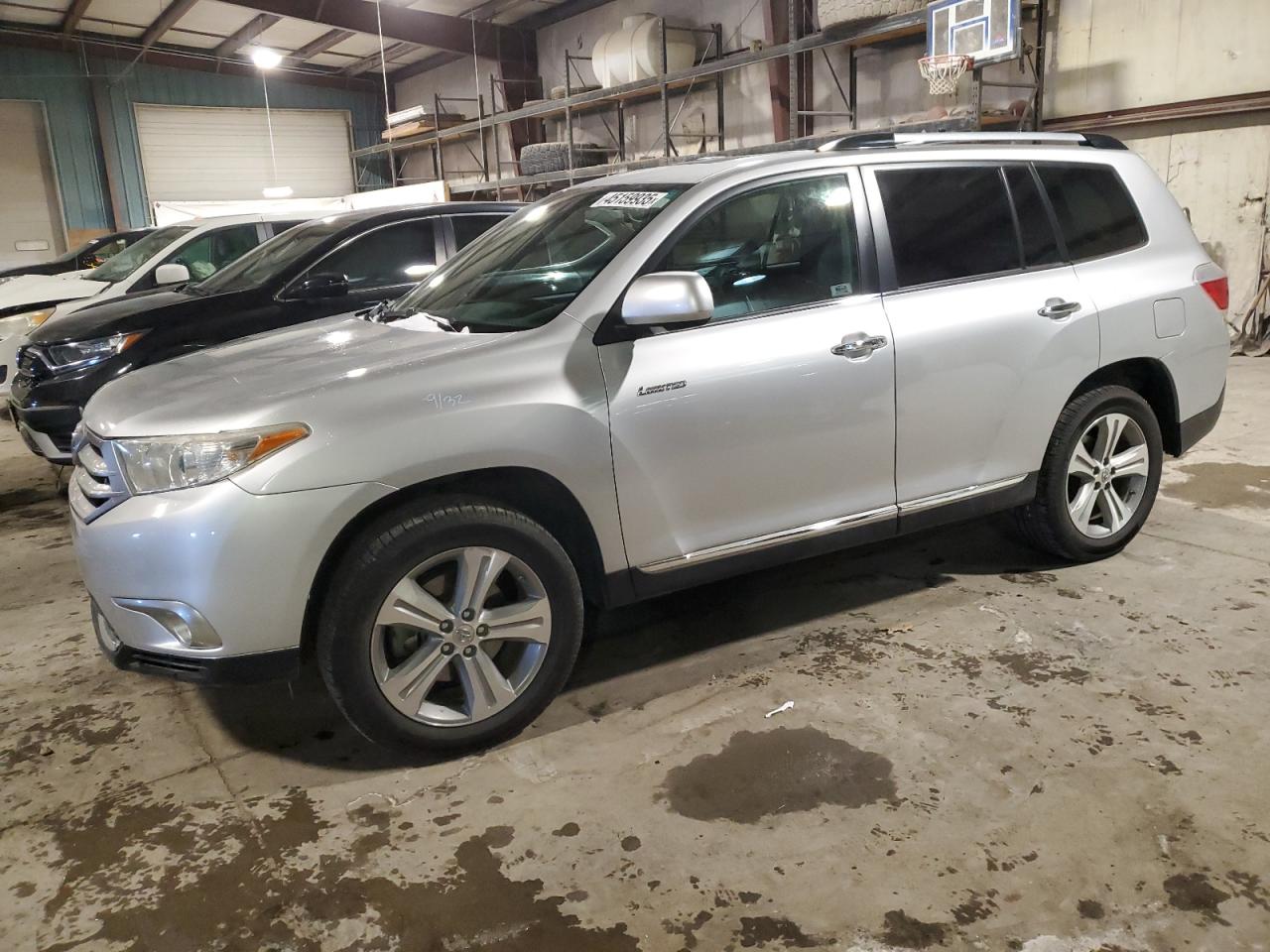 2012 Toyota Highlander - Image 1