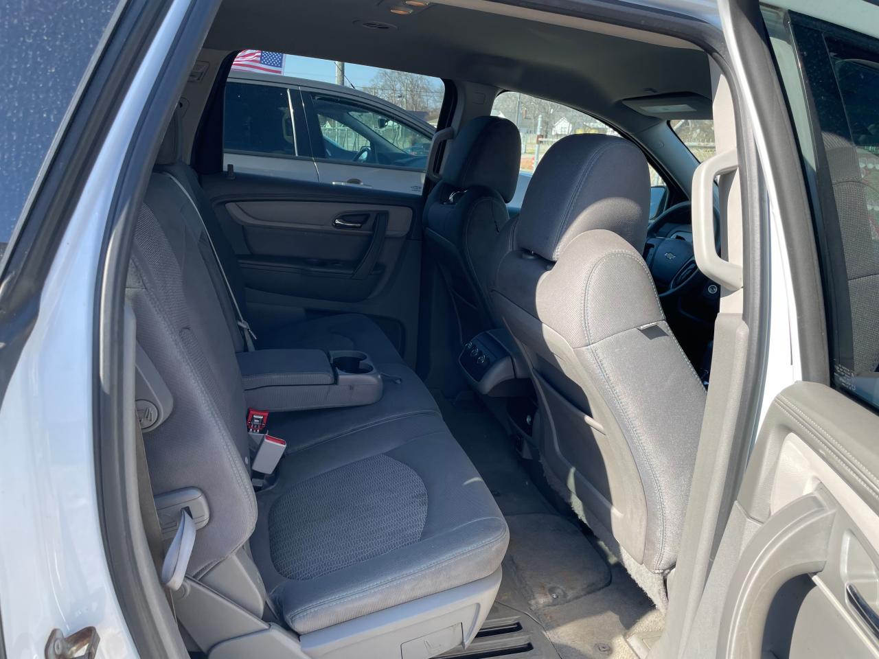 1GNKRFKDXGJ164868 CHEVROLET TRAVERSE 2016
