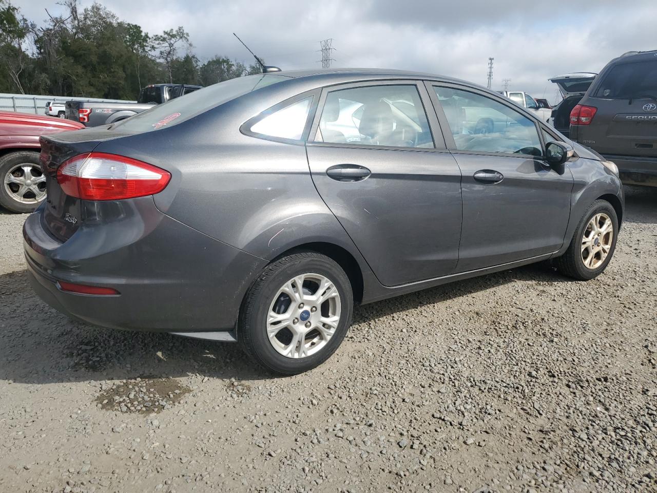 2016 Ford Fiesta - Image 3