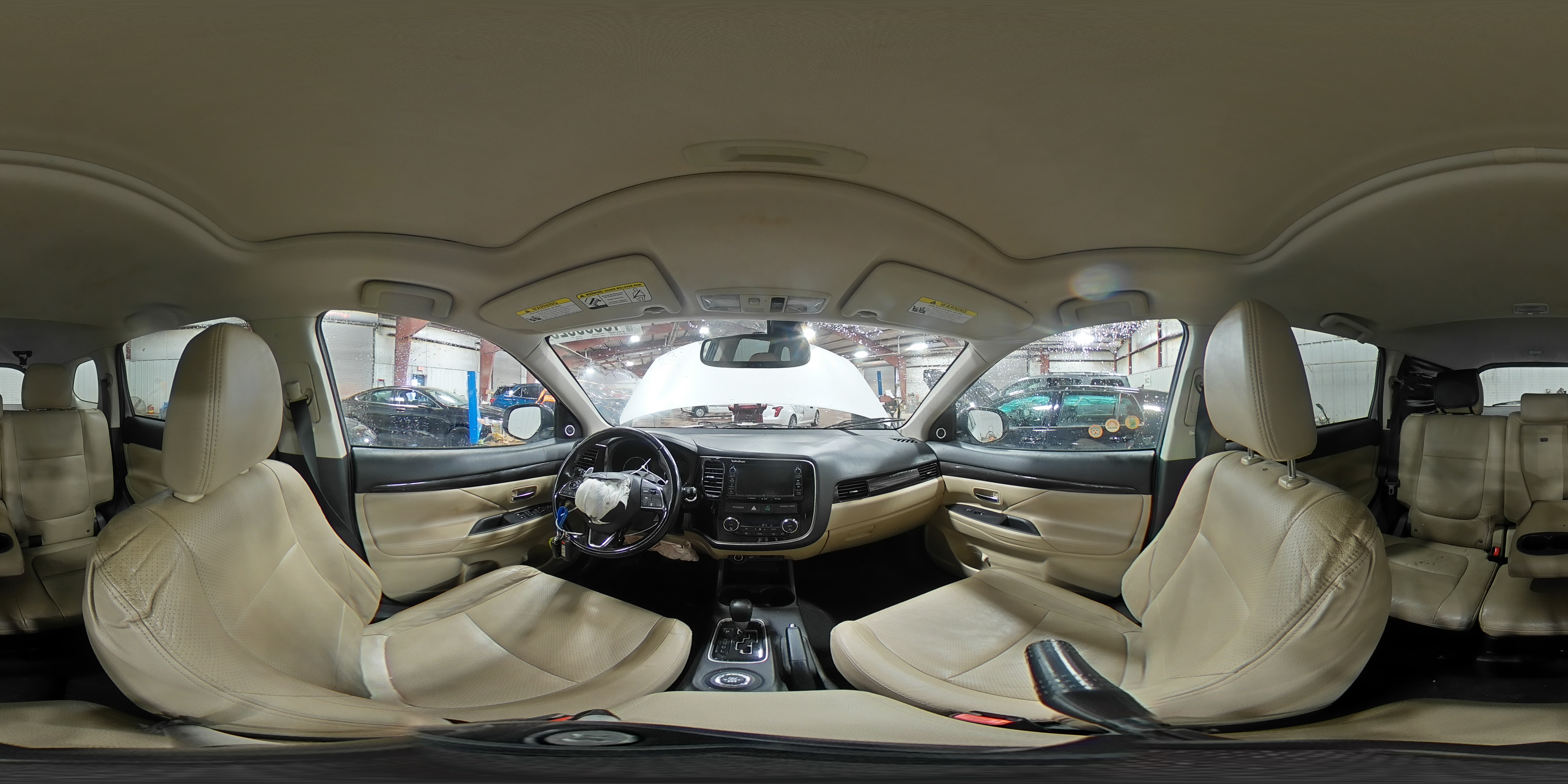 2016 Mitsubishi Outlander - Image 15