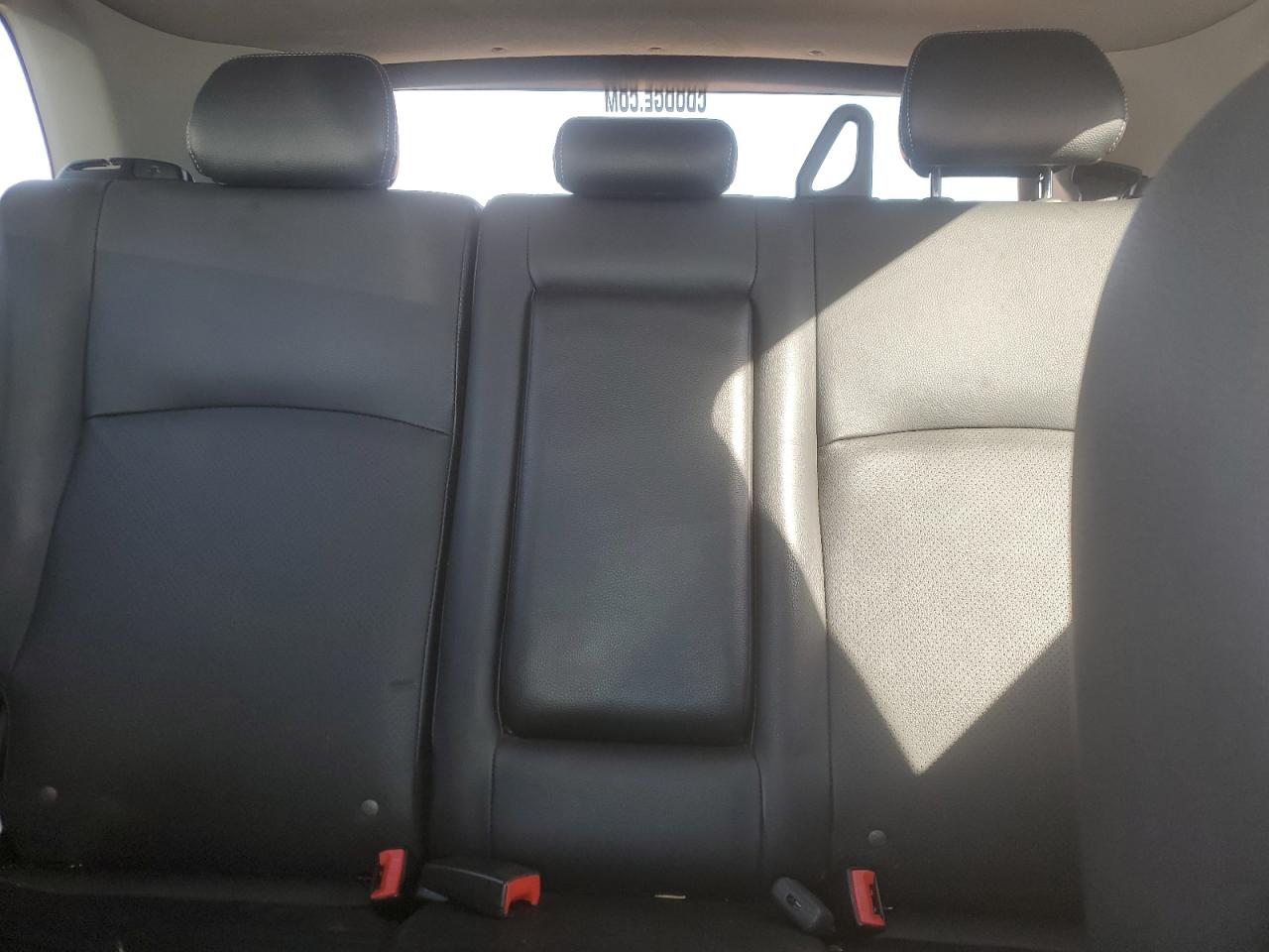 2018 Mitsubishi Outlander - Image 10