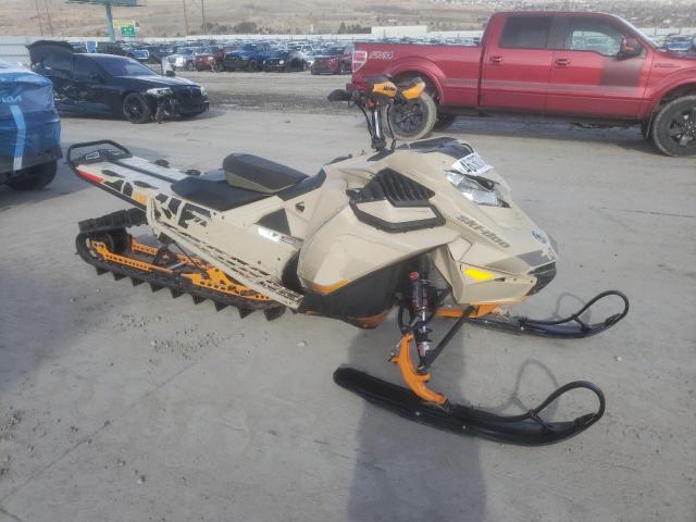 2022 Bmbr Snowmobile