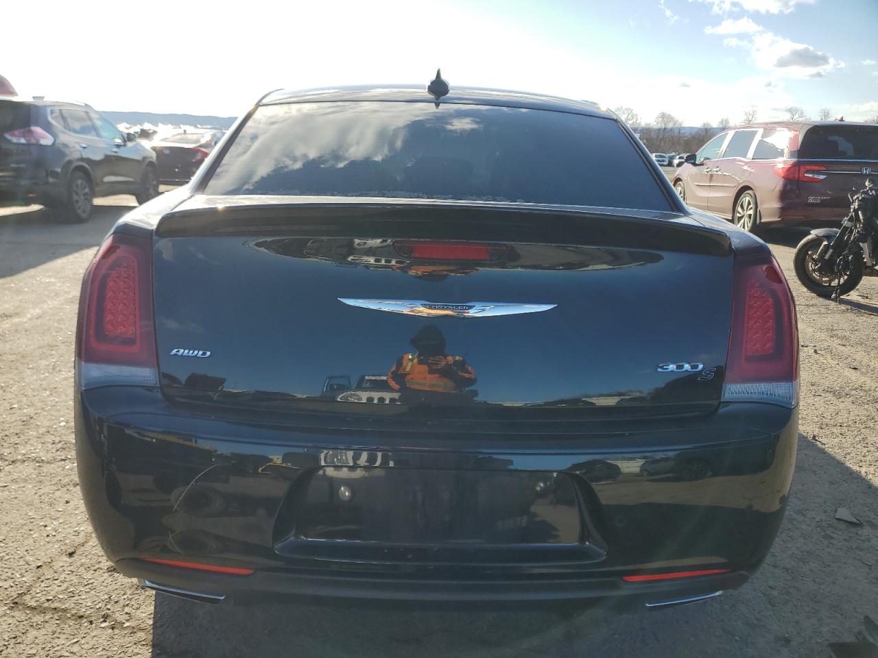 2018 Chrysler 300 - Image 6