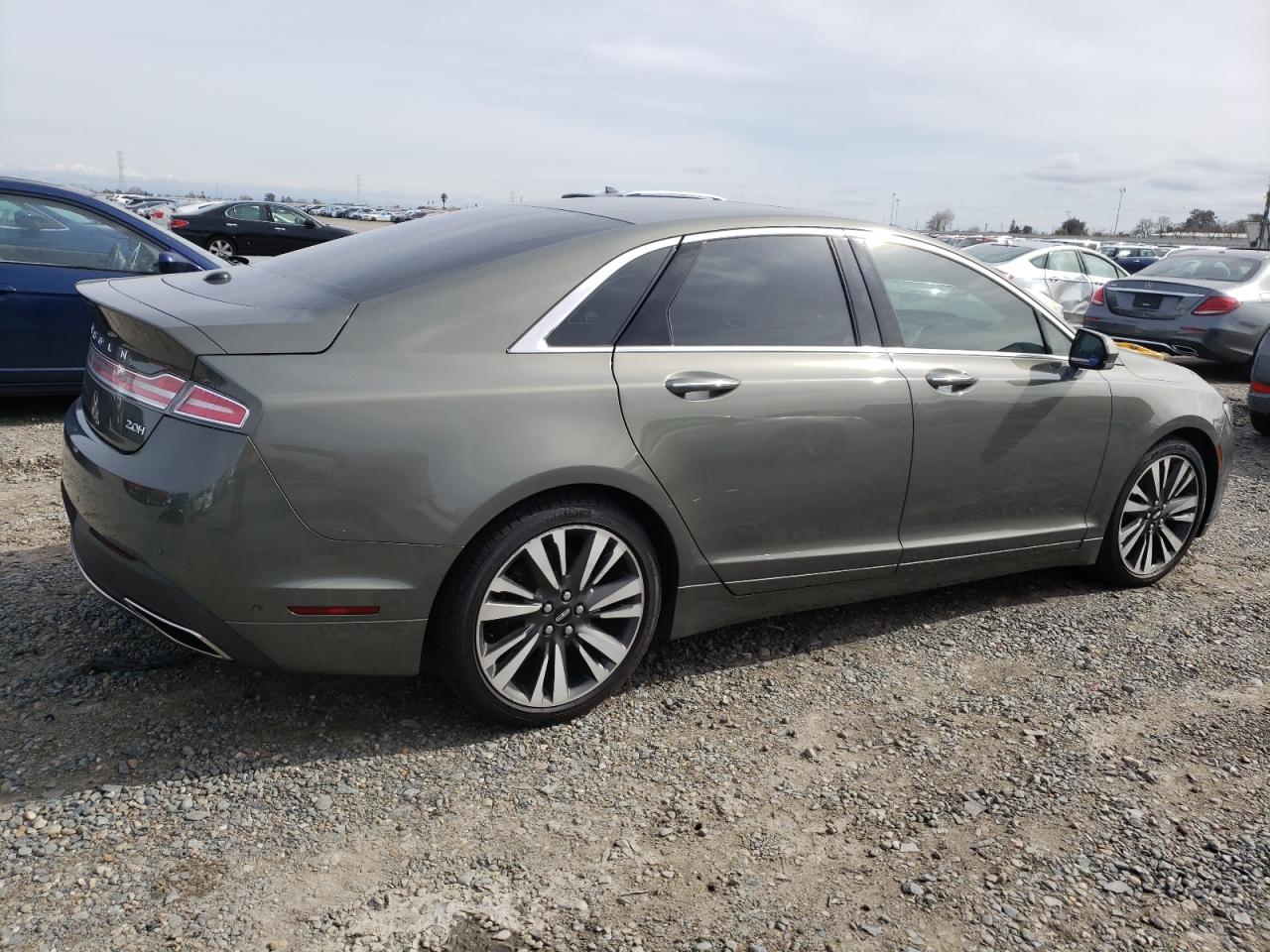 2017 Lincoln MKZ - Image 3
