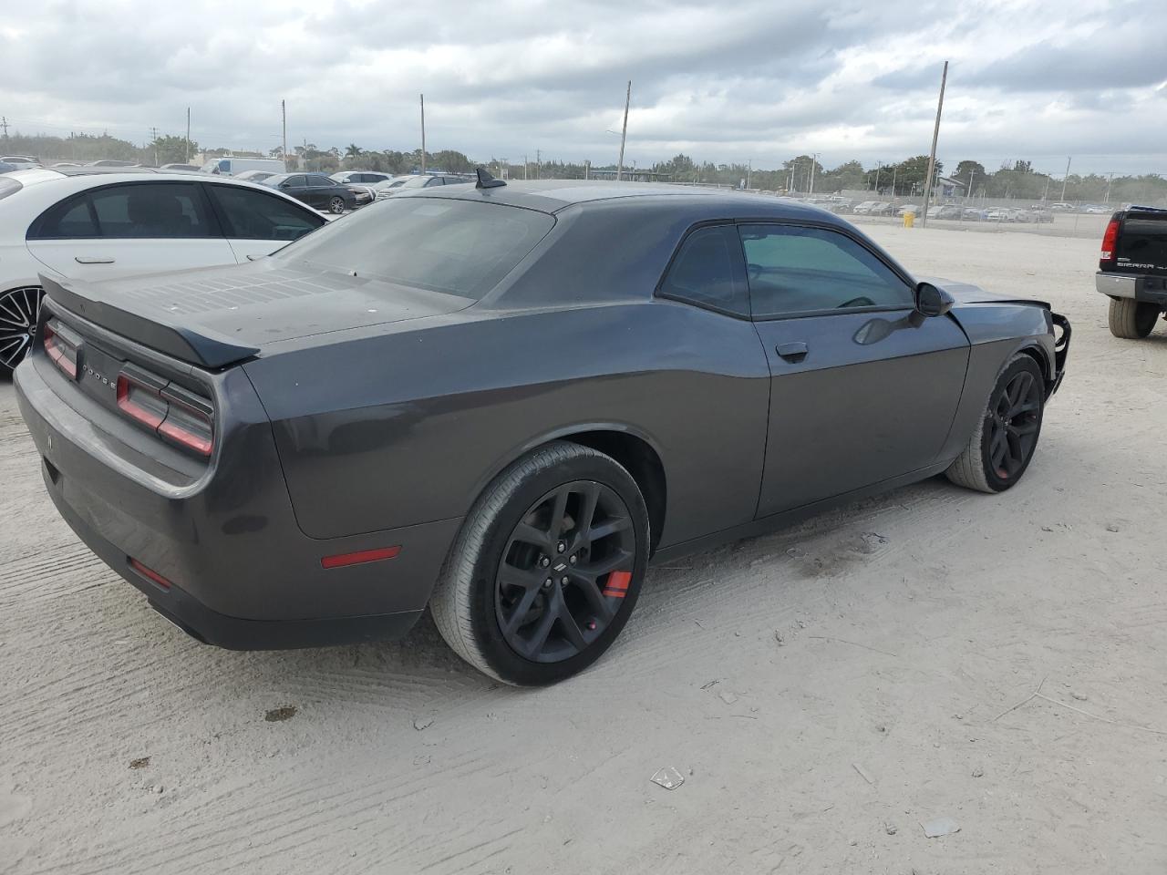 2019 Dodge Challenger - Image 3
