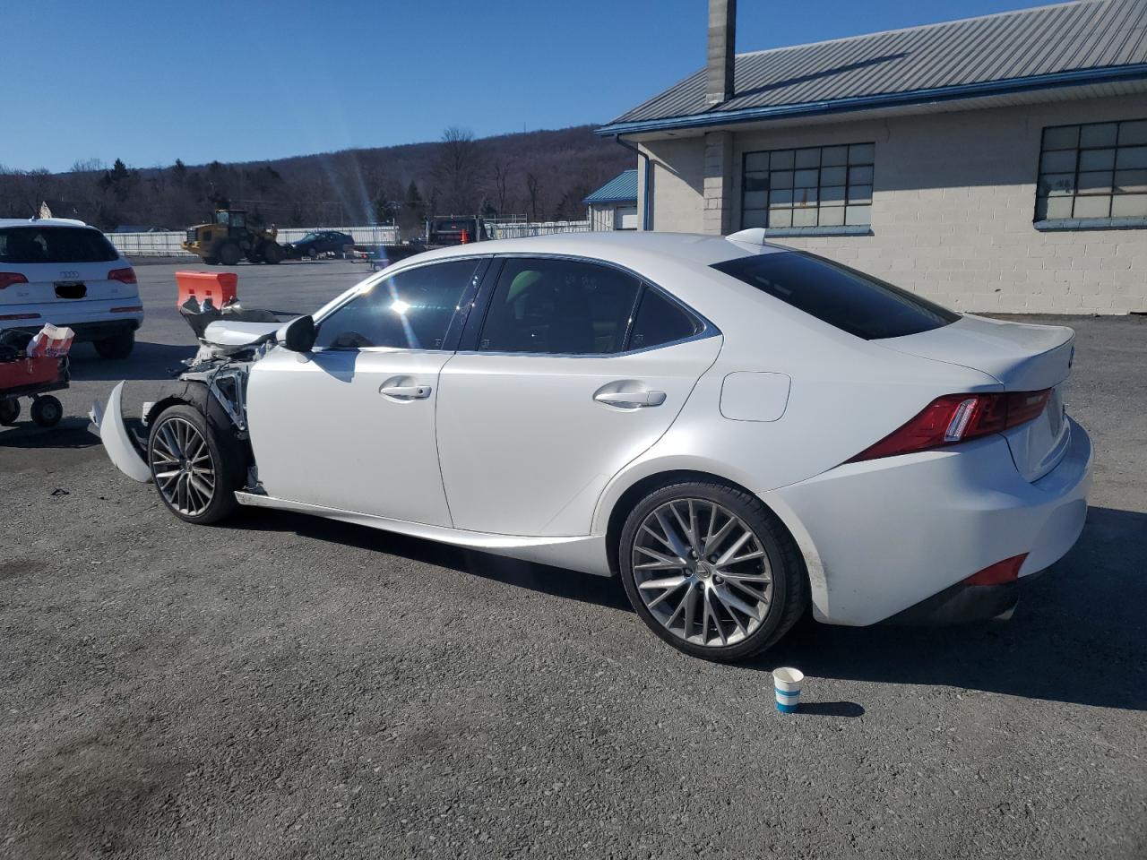 2014 Lexus IS - Image 2