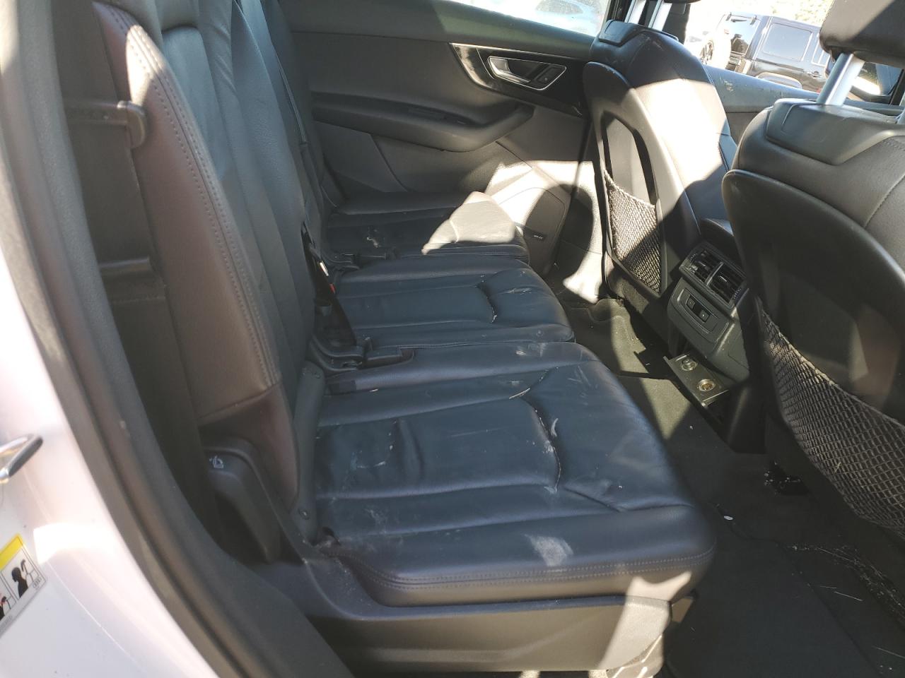 2017 Audi Q7 - Image 10