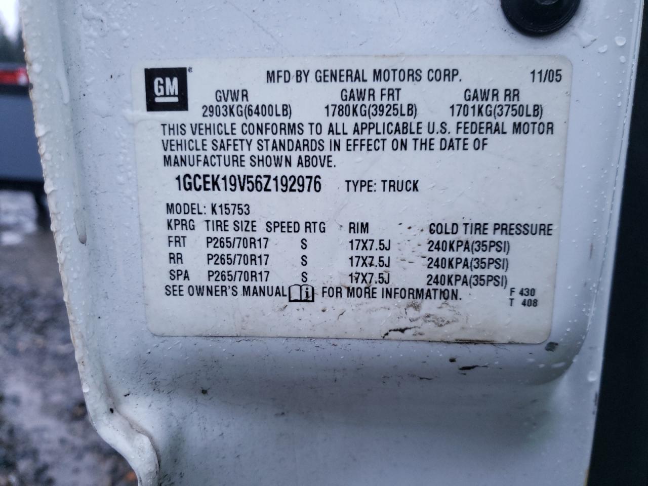 2006 Chevrolet Silverado - Image 12