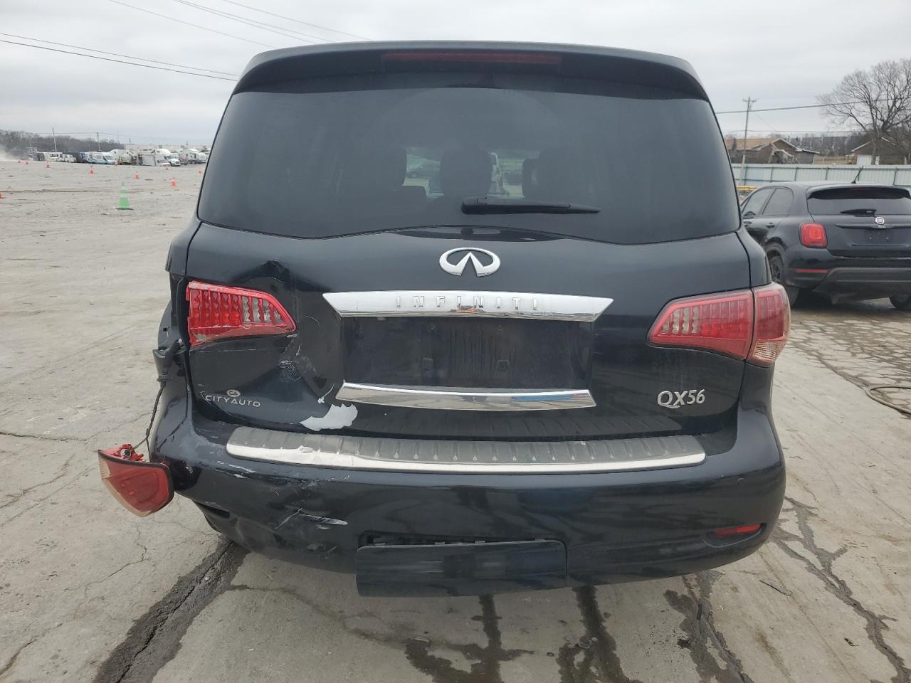 2012 Infiniti QX56 - Image 6
