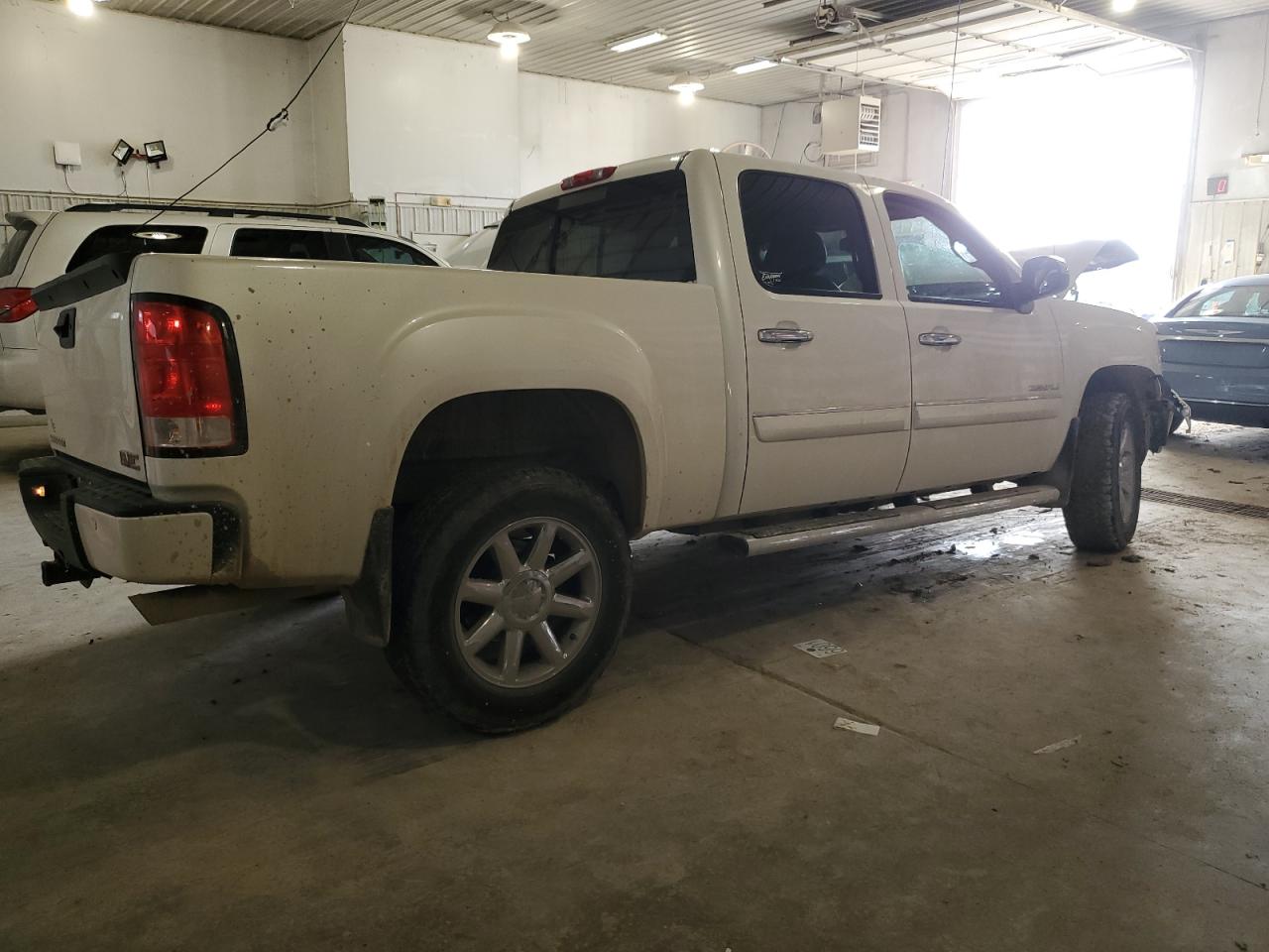2013 GMC Sierra - Image 3