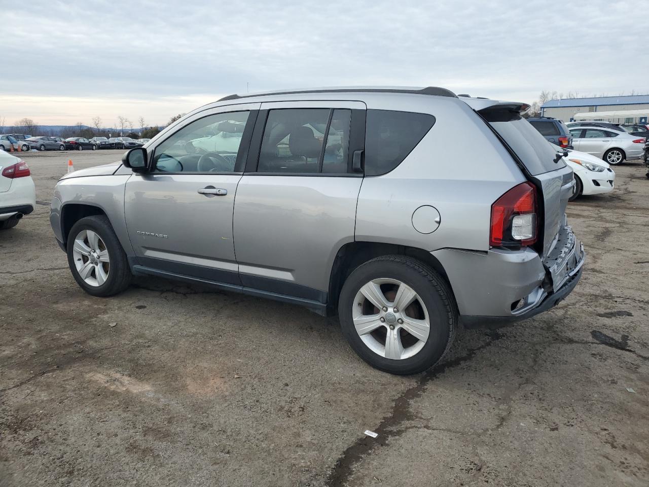 2016 Jeep Compass - Image 2