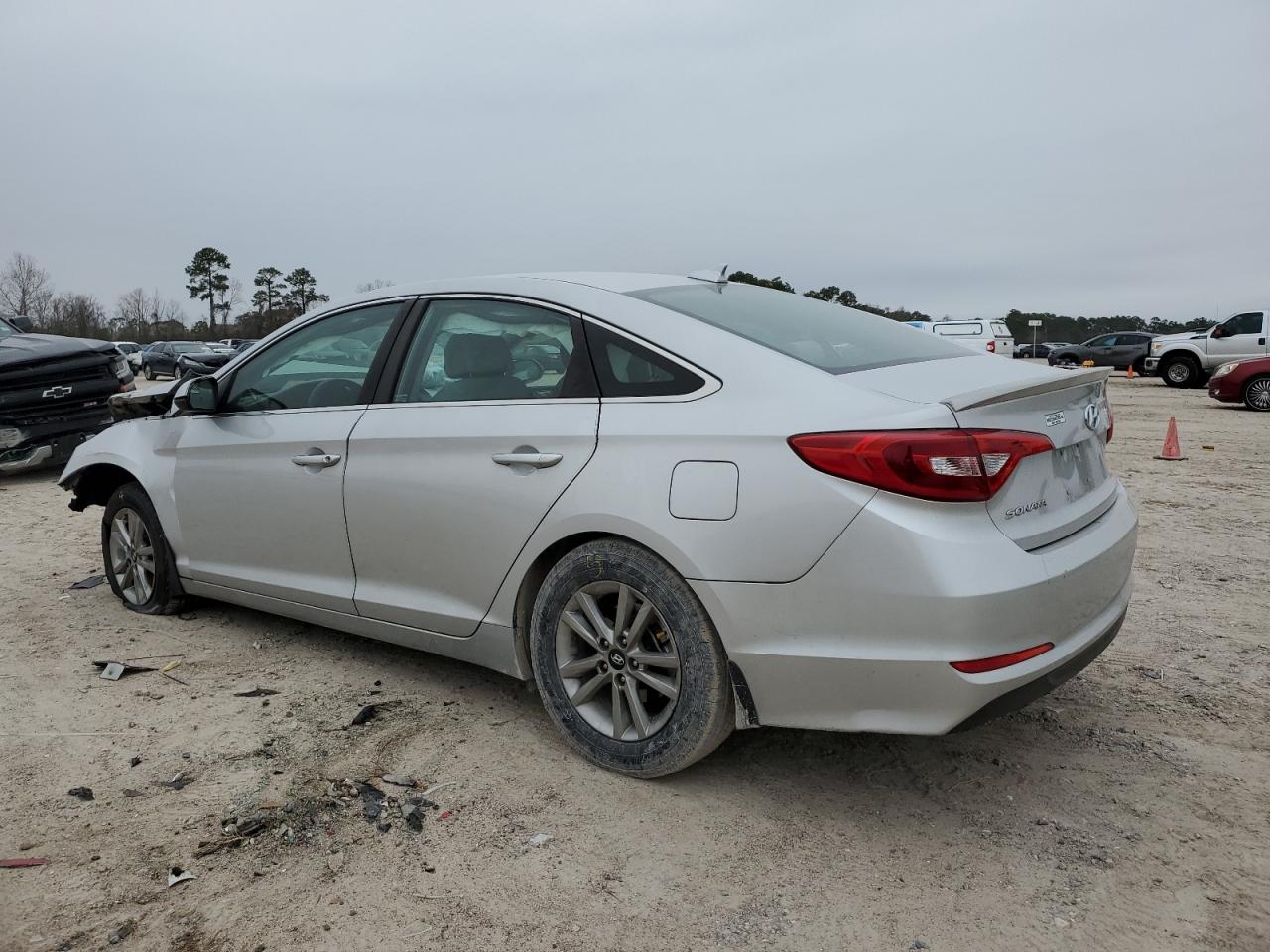 2015 Hyundai Sonata - Image 2