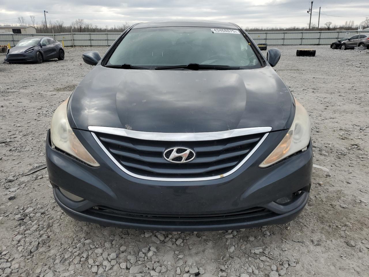 2013 Hyundai Sonata - Image 5