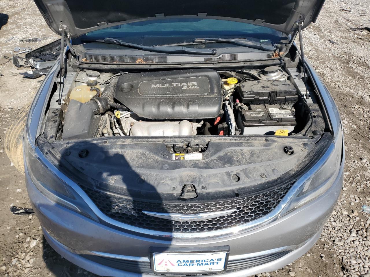 2015 Chrysler 200 - Image 13