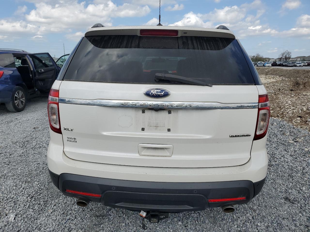 2013 Ford Explorer - Image 6