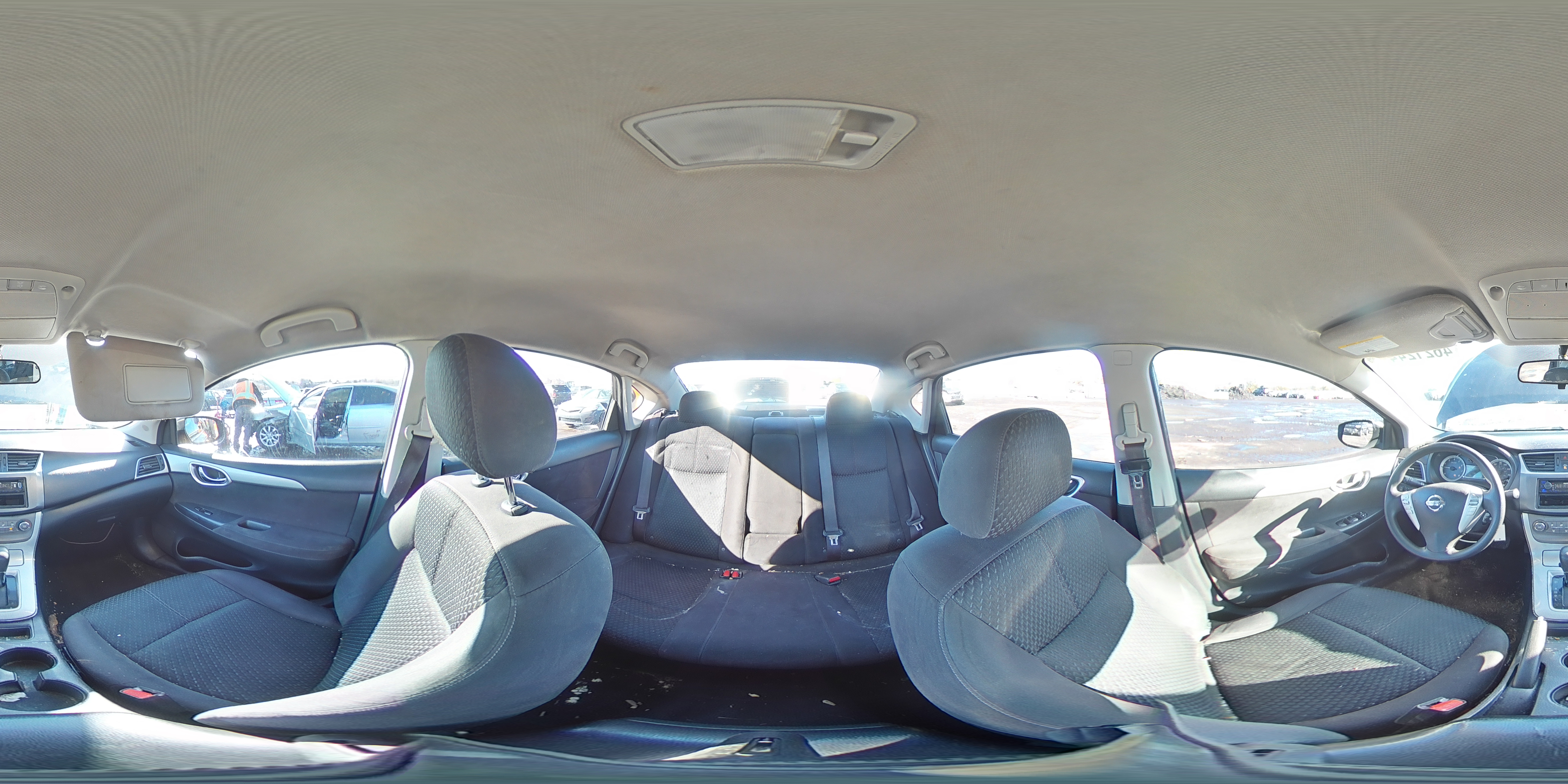 2014 Nissan Sentra - Image 13