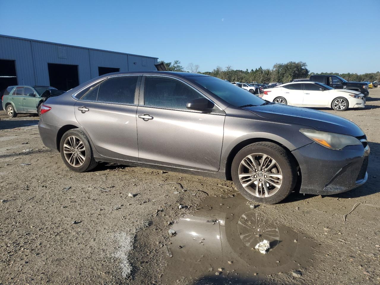 2016 Toyota Camry - Image 4