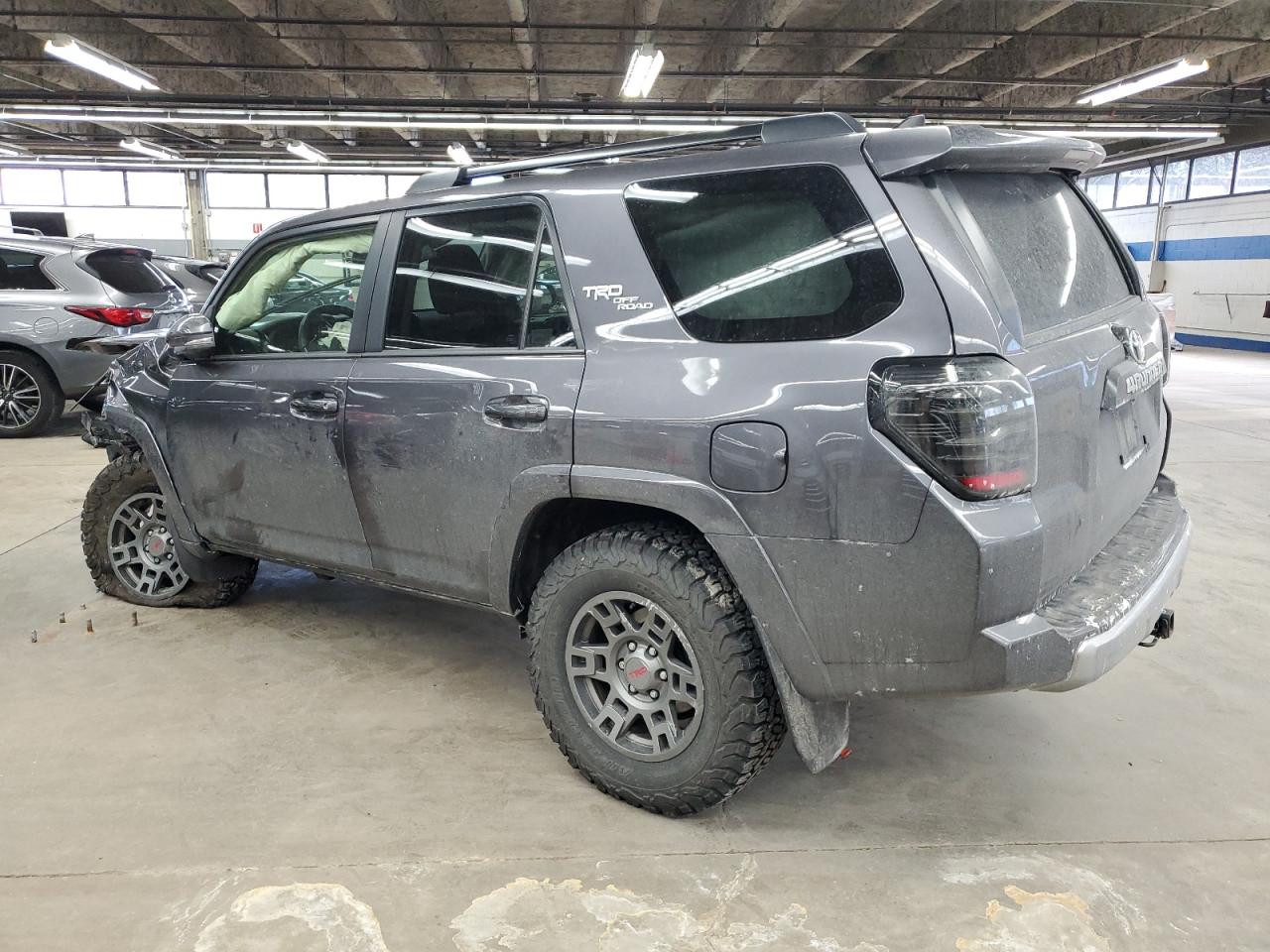 2022 Toyota 4Runner - Image 2
