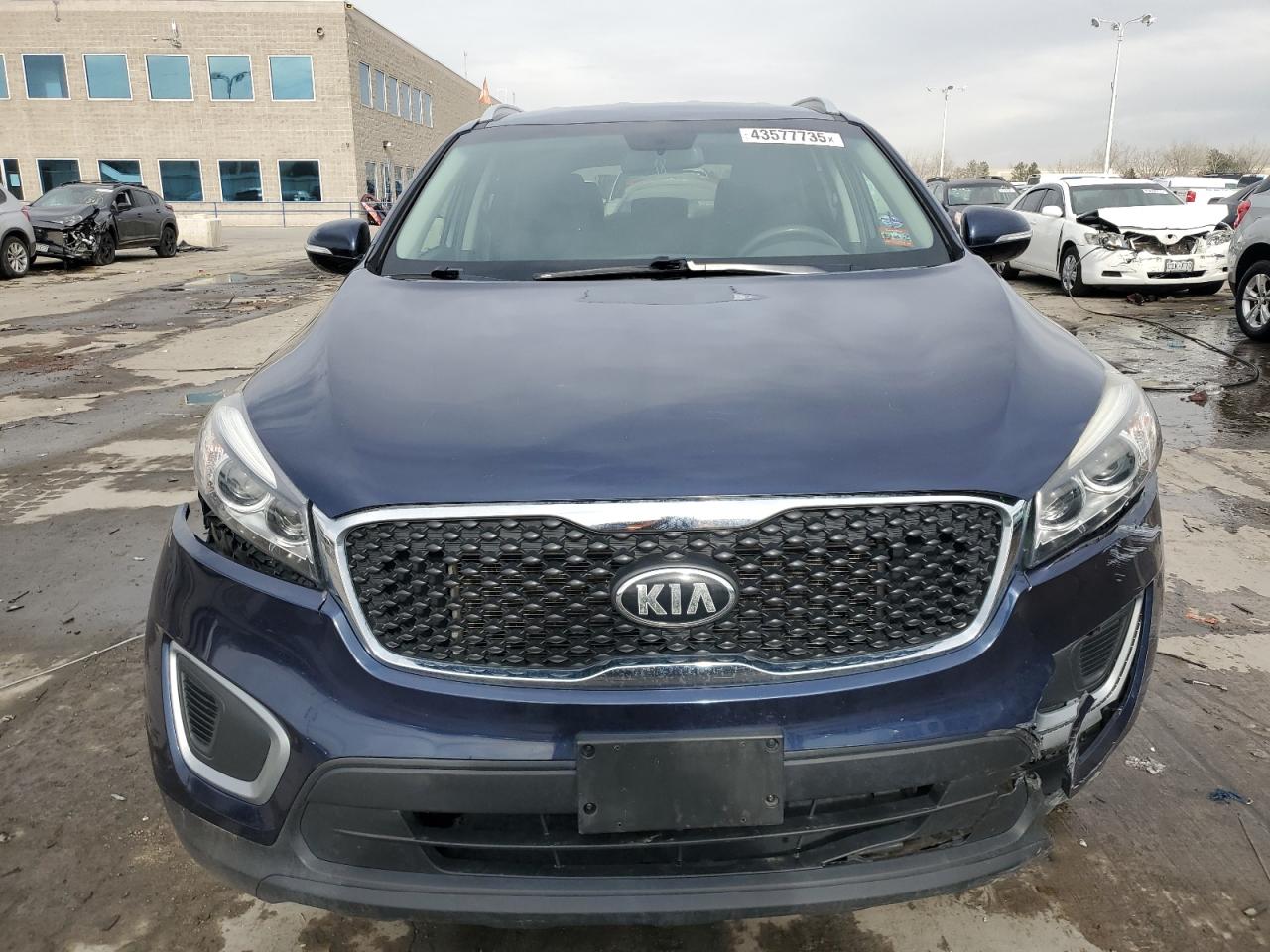 2016 Kia Sorento - Image 5