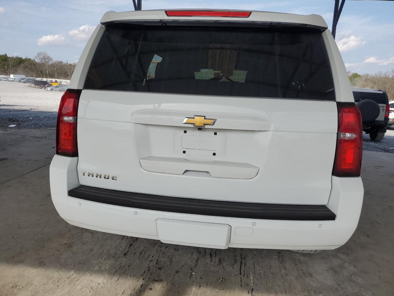 2016 Chevrolet Tahoe - Image 6