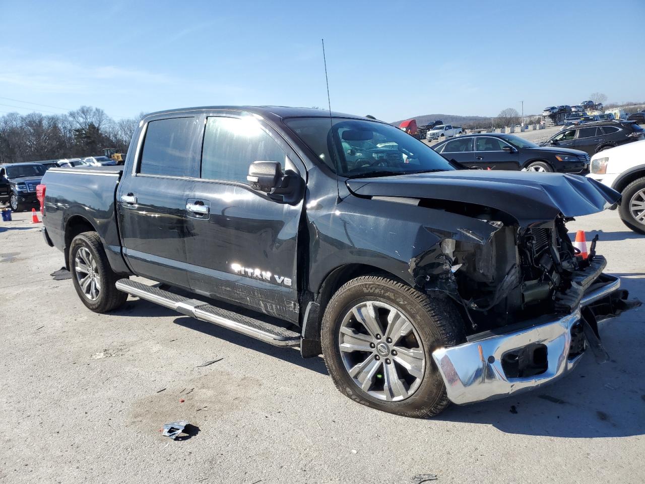2019 Nissan Titan - Image 4
