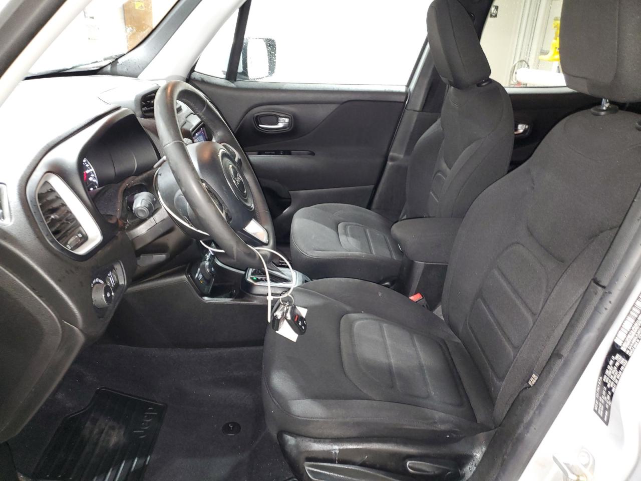 2020 Jeep Renegade - Image 7