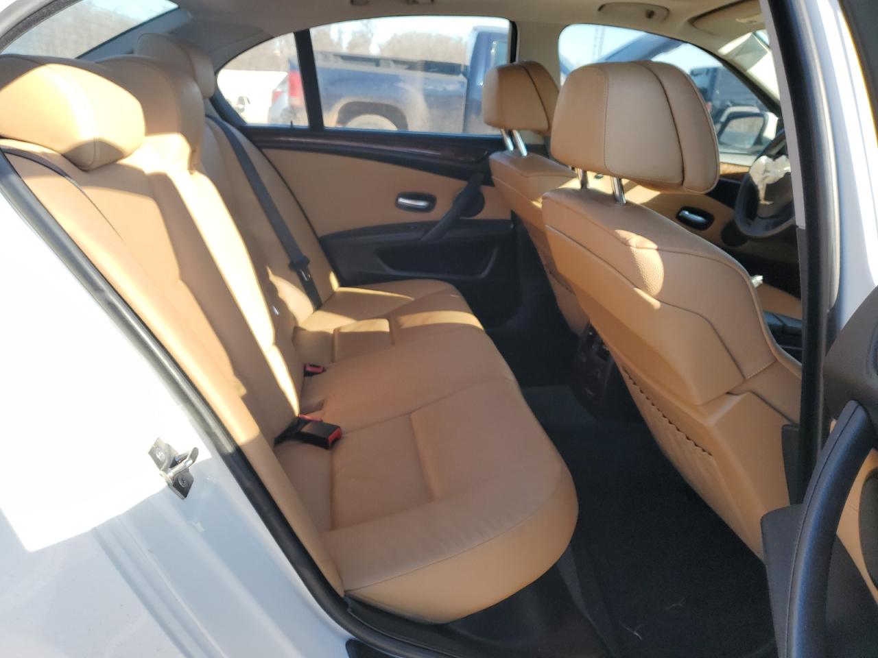 2010 BMW 5er - Image 11