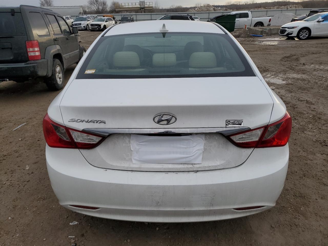 2011 Hyundai Sonata - Image 6