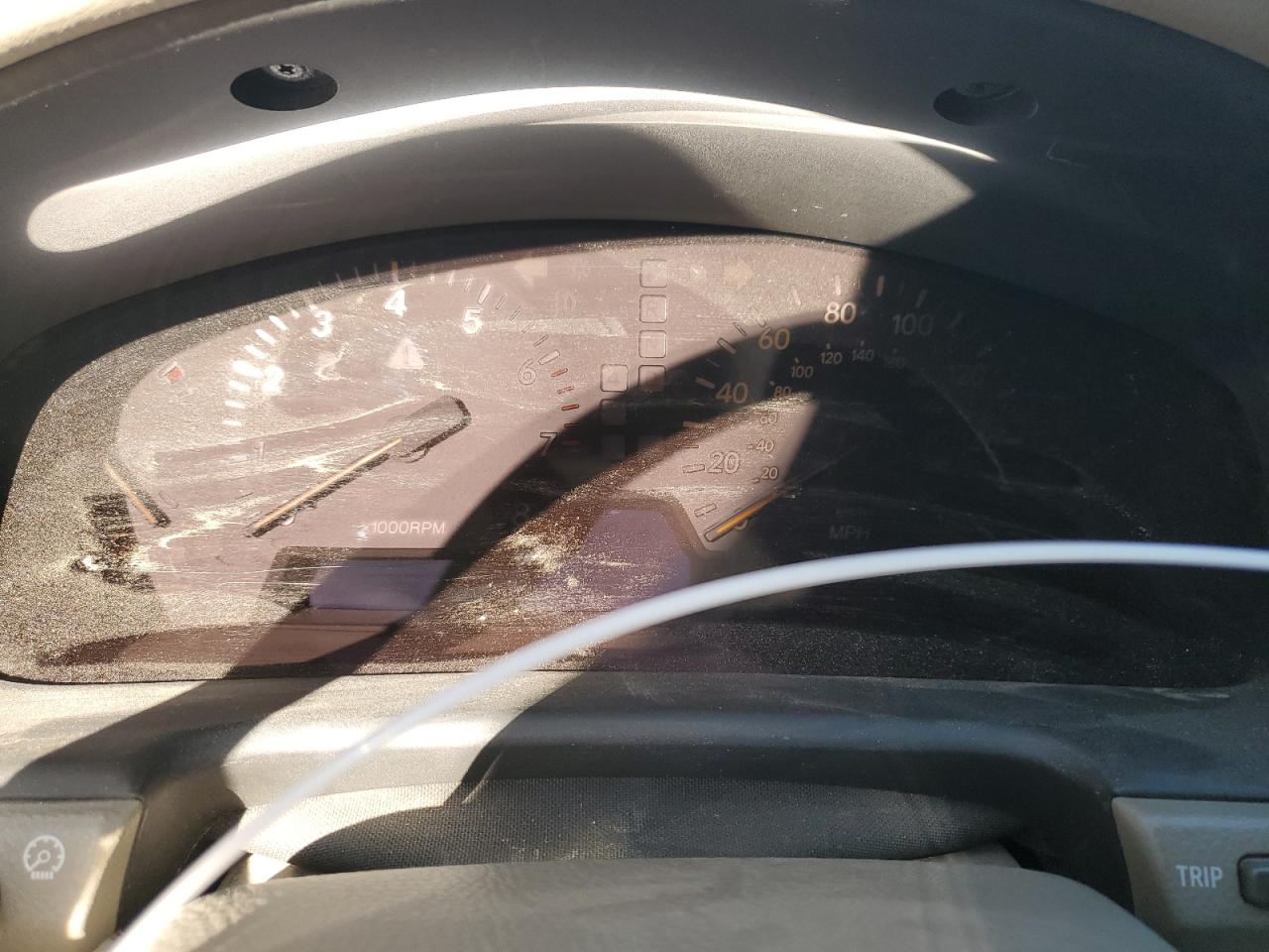 2001 Lexus LS - Image 9