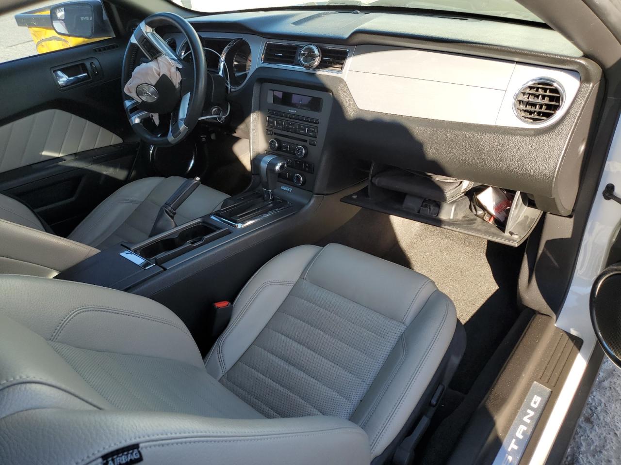 2012 Ford Mustang - Image 8